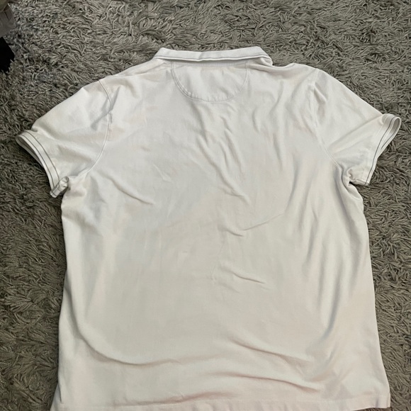 (2) Mens shirts - Picture 6 of 11